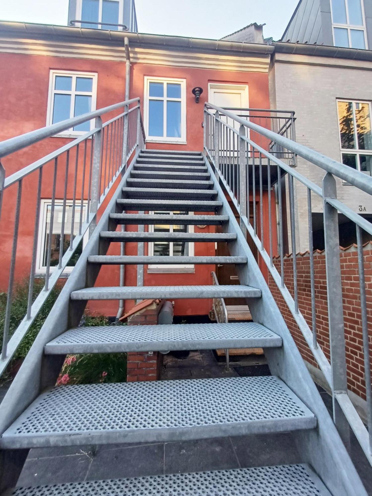 Beautiful 2 Bedroom Apartment Center Of City Randers Eksteriør billede